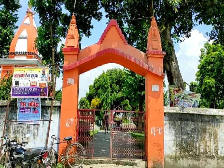 ABP News photograph of the temple gateway at Kandaha